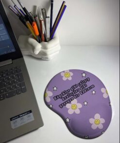 Shop Köpek Gibi Çalışıp Kraliçeler Gibi Yaşayan Bir Kadınım Baskılı Bilek Destekli Mouse Pad