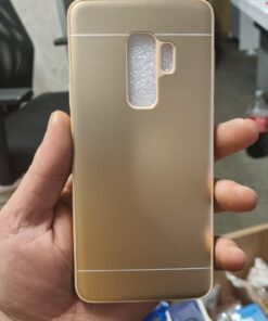 s9 plus metal kılıf kenarlar kaucuk