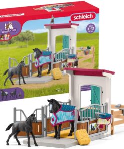 Horse Club — 34 Parça Stall Oyun Seti, Kısrak ve Tay Figürinli Kararlı Oyun Seti Uzantısı, 5 Yaş ve Üzeri Kız ve Erkek Çocuklar için Oyuncaklar