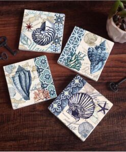 Deniz Kabuğu Taş Bardak Altlığı Seti - 4 Parça - Dekoratif, Rustik Mutfak Aksesuarı, 10x10 cm, Kaydırmaz Tabanlı, Şık ve Dayanıklı SC112