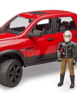RAM 2500 PİCKUP, DUCATI MOTORSİKLET VE SÜRÜCÜSÜ