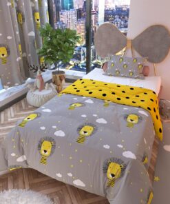 Bulutlu Aslan Kral Çift Taraflı Çocuk Nevresim Takımı Polycotton